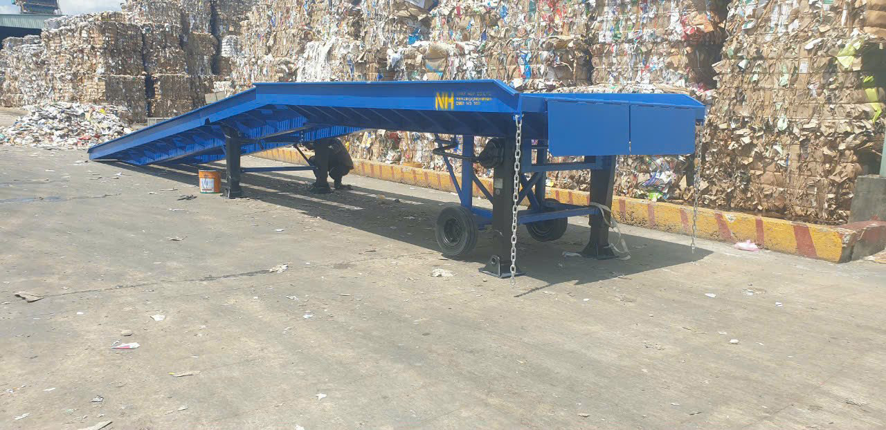 Cho thuê cầu container